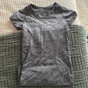 Lululemon Short Sleeve Athletic Tee